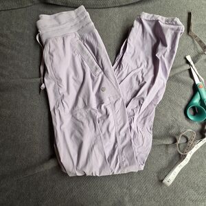 Lululemon Dance Studio Mid-Rise Pant, Size 4
